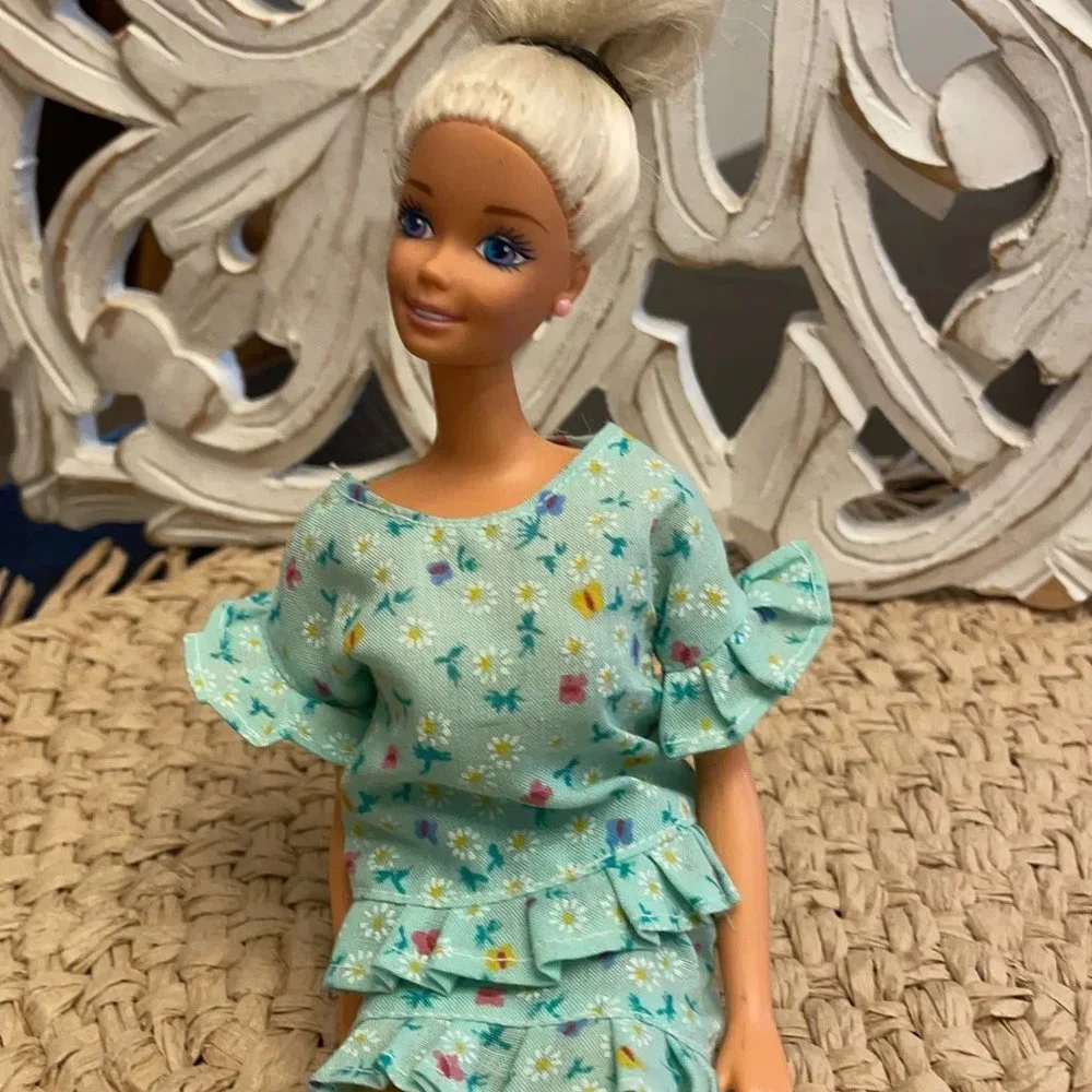 Barbie - Picture 4 of 4